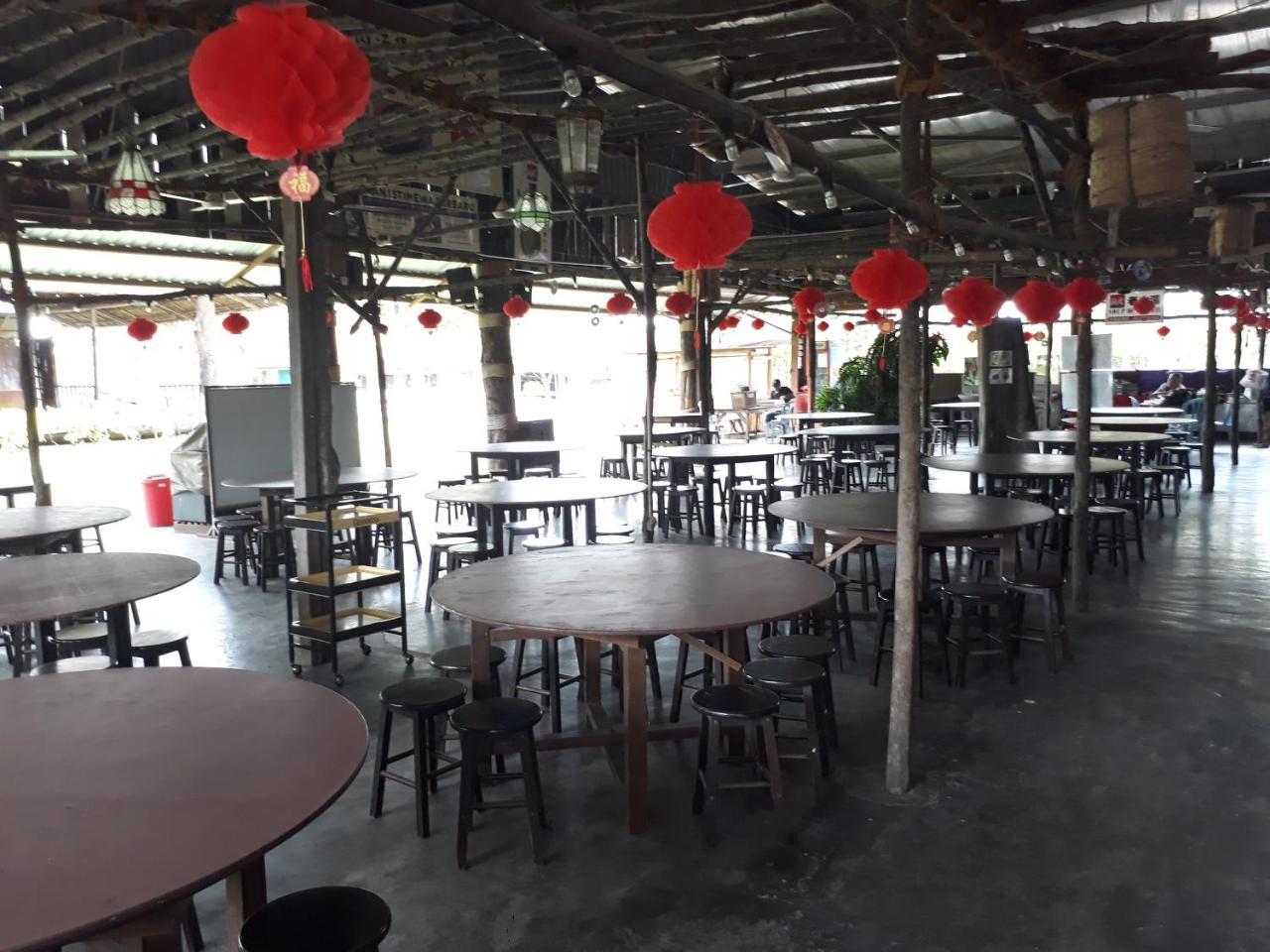 Uk Farm Agro Resort Kluang Exterior foto